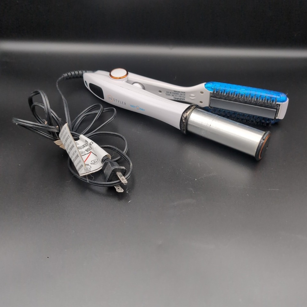 InStyler Wet to Dry Rotating Curling Iron Brush IS2.2-1001 Blue 1.25" Tested